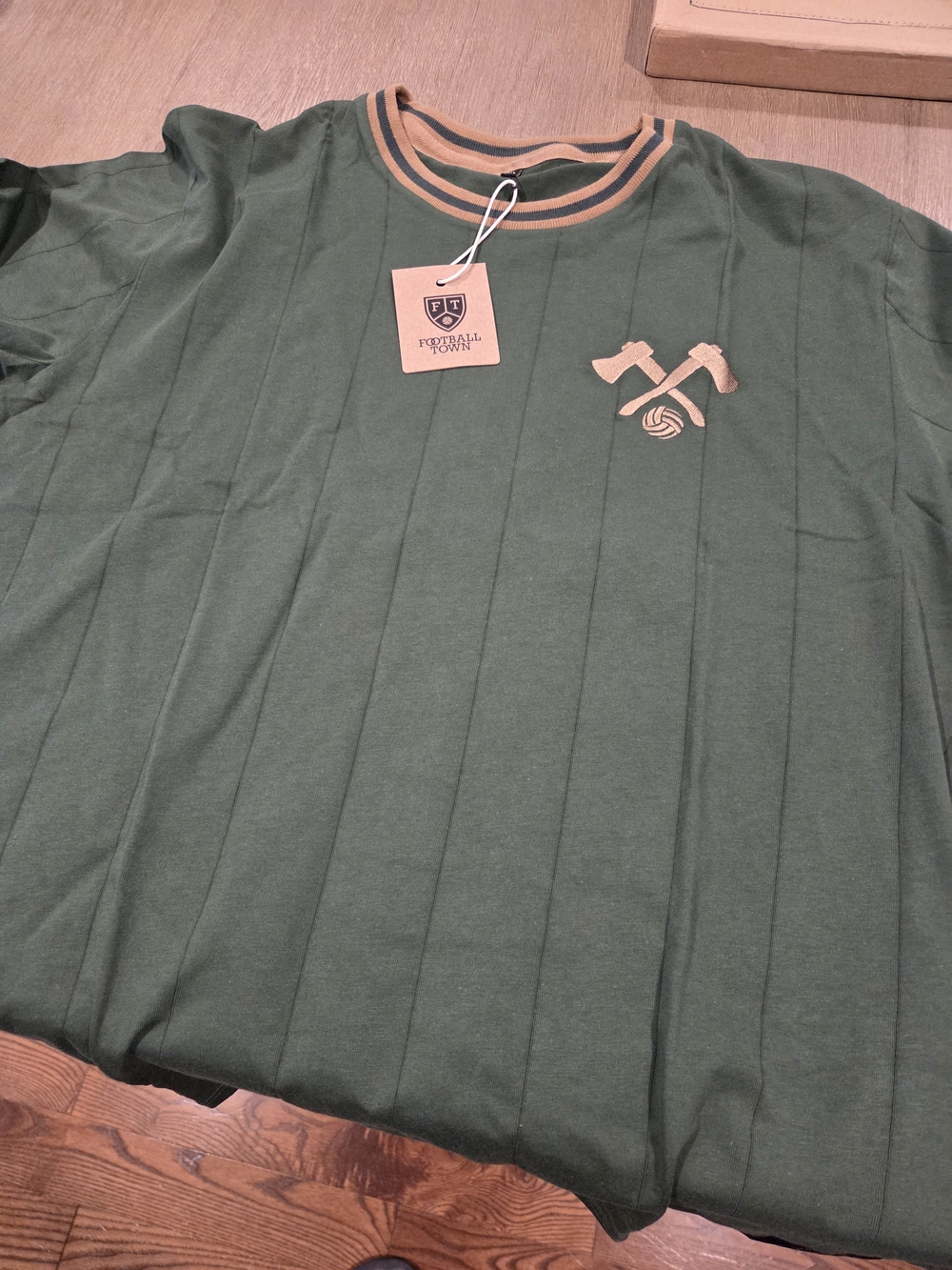 Football Town The Axe Jersey/Shirt/Kit. Forest Green. Size 3XL.